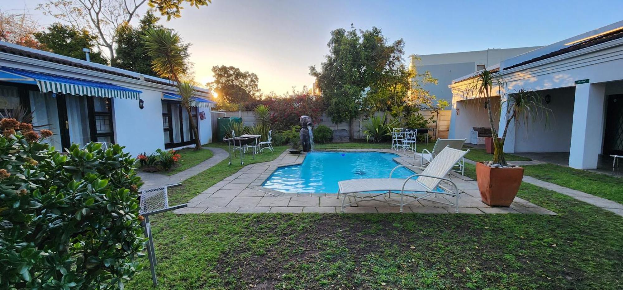 B My Guest Hotel Knysna Exterior photo